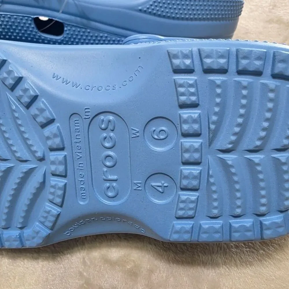 Crocs Unisex-Adult Classic Clogs Slip On Men 4/Women 6 Sandals Ultra Lightweight - Picture 3 of 4